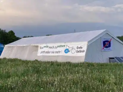 Seit eineinhalb Monaten wohnen einige A 20-Gegner in einem Protestcamp in Garnholt.