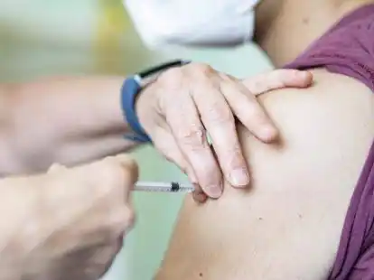 Sollten sich Kinder und Jugendliche gegen das Coronavirus impfen lassen? Stimmen Sie jetzt ab in unserer Frage des Tages.