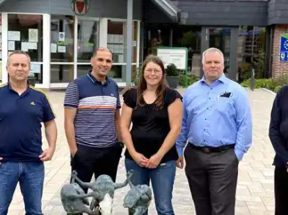 Sie sind ein Teil des &bdquo;Team Hatten&ldquo;: (von links) Stephan Behrens, Vedat &Ouml;zipek, Andrea Porsch, Simon Kiel und Markus Thiele.
