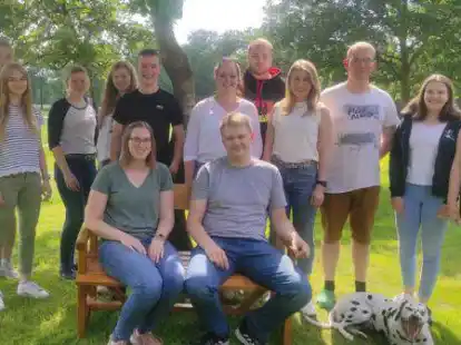 Der neue Vorstand der Landjugend  Sandersfeld traf sich in diesem Jahr das erste Mal in Pr&auml;senz.