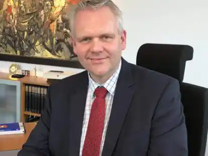 Bj&ouml;rn Th&uuml;mler ist nieders&auml;chsischer Minister f&uuml;r Wissenschaft und Kultur.