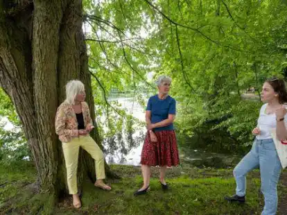 Sie wollen ein Ende der Partyn&auml;chte auf der Dobbenwiese und rund um den Kaiserteich: (von links) Elfi Hoppe, Beate Jonas und Cheyenne Bruns.