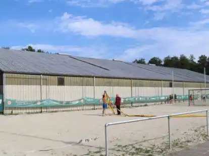 Die ehemalige Tennishalle am Krandel ist als Mehrzweckhalle im Gespr&auml;ch. &Uuml;ber den Zustand soll die Stadtverwaltung jetzt informieren.