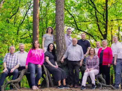 Gruppenbild mit Damen: Die CDU-Bewerber f&uuml;r den neuen Gemeinderat.