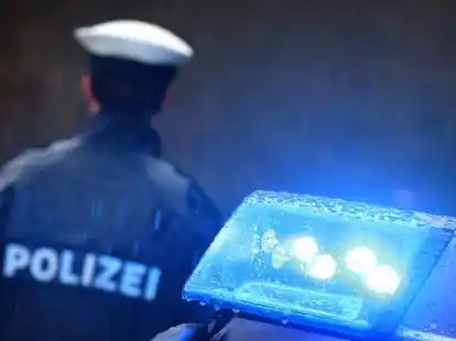 Die Polizei stellte bei dem Unfallfahrer aus Ovelg&ouml;nne einen hohen Promillewert fest.