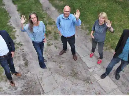 Will wieder in den Gemeinderat Gro&szlig;enkneten: die W&auml;hlervereinigung Kommunale Alternative (KA). Daf&uuml;r bewerben sich (von links) Carsten Grallert, Marlene Annette Edzards, Uwe Behrens, Susanne Kosch und Till Rainer Stoyke