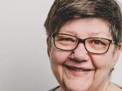 <p>        Petra Loog arbeitet seit 40 Jahren bei Starofit in Ganderkesee.        Starofit             </p>