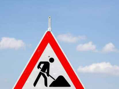 Die Stra&szlig;e Zum Moorschlatt wird voll gesperrt. (Symbolbild)