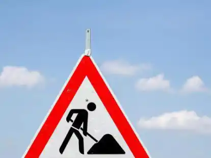 Die Stra&szlig;e Zum Moorschlatt wird voll gesperrt. (Symbolbild)