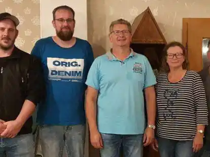 Der neue Vorstand des MSC Rodenkirchen (von links): Sportleiter Christian Warnick, Vorsitzender J&ouml;rn Bohlken, Kassenwart Heiko Hadeler, Protokollf&uuml;hrerin Ulrike M&uuml;ller und stellvertretender Vorsitzender Mark M&uuml;ller