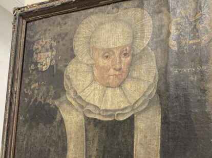 Dieses originale Portr&auml;t aus der sp&auml;ten H&auml;uptlingszeit erwarb die &bdquo;Gesellschaft f&uuml;r bildende Kunst und vaterl&auml;ndische Altert&uuml;mer&ldquo;. Das Gem&auml;lde ist auf 1595 datiert. Es zeigt Tecla van Diepholt.