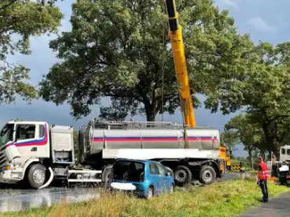 Auf der Oldenburger Landstra&szlig;e zwischen Wiefelstede und Spohle kam es am Freitag zu einem schweren Unfall mit einem Milchtanklaster.