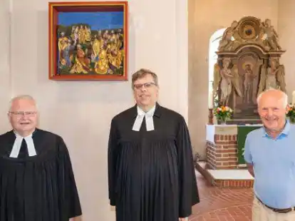 Die Einweihung des zur&uuml;ckgekehrten Reliefs fand mit  Pastor Udo Dreyer, Pastor Dr. Tim Unger als Gastprediger und Achim Kn&ouml;fel, fr&uuml;herer Denkmalpfleger der Oldenburgischen Kirche, statt.