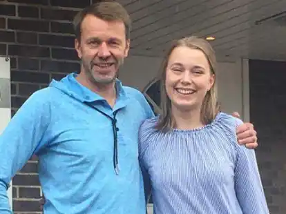 Hat fest geplant, seine Tochter in Afrika zu besuchen:  Hinrich Hellbusch mit Tochter Friedericke. Sie will k&uuml;nftig in Kinshasa arbeiten.