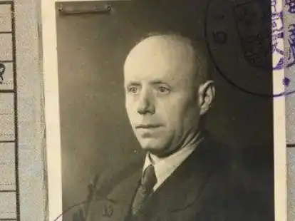 Passfoto von Otto Ahlers aus dem Jahr 1948