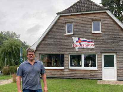 Hat das Bootshaus mit seinem idyllisch gelegenen gro&szlig;en Garten an der Buschhagenniederung bereits wieder &uuml;bernommen und er&ouml;ffnet: der Oldenburger Fleischer Klaus S&uuml;nkler.