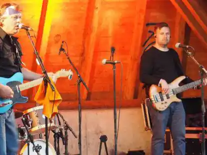 Country- und Cash-Kl&auml;nge auf der Waldb&uuml;hne: Die Band &bdquo;Texas Heat&ldquo; sorgte f&uuml;r gute Laune beim Konzert.