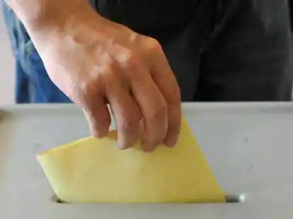 Der Wahlvorstand sorgt daf&uuml;r, dass bei der Stimmabgabe in den Wahllokalen alles reibungslos abl&auml;uft.