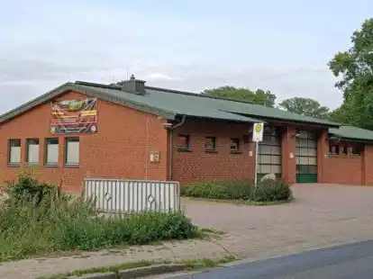 Sanieren oder neu bauen: Diese Optionen f&uuml;r das Feuerwehrhaus Sage hat die Kommunale Alternative ins Spiel gebracht.