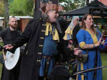F&uuml;r Live-Musik beim Piratenmarkt sorgte unter anderem die Gruppe &bdquo;Skadefryd&ldquo;.