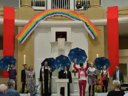 Coronabedingt wird der CSD-Gottesdienst  in der Lambertikirche in diesem Jahr im September gefeiert.