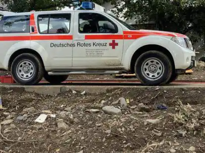 Der Allrad-Gel&auml;ndewagen des DRK Wesermarsch bew&auml;hrte sich im Ahrtal.