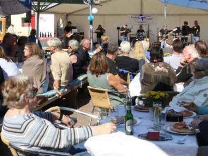 Musikfr&uuml;hschoppen im Kulturhus mit der Gruppe &bdquo;Barock&ldquo;.
