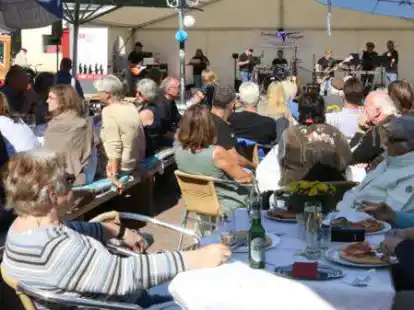 Musikfr&uuml;hschoppen im Kulturhus mit der Gruppe &bdquo;Barock&ldquo;.