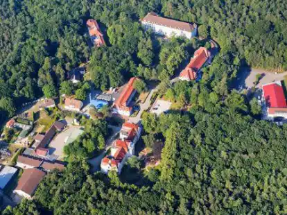 Luftbild vom Gel&auml;nde der Diakonie Himmelsth&uuml;r in Wildeshausen.