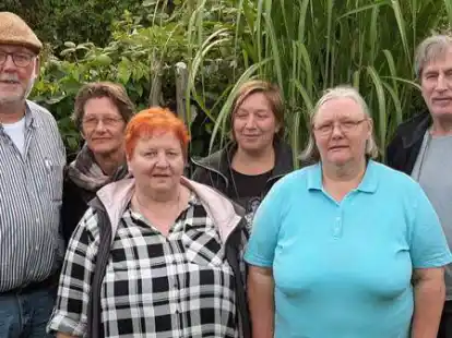 Zum Kreisvorstand des Aktionsb&uuml;ndnisses Links der Weser geh&ouml;ren (von links) Thomas Bartsch, Ute Otremba, Monika Zimmermann, Silvia H&uuml;lsebusch, Ute Schulz und G&uuml;nter Manke.