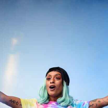 Tritt bei &bdquo;Klapp &agrave; la Papp&ldquo; auf dem Oldenburger Schlossplatz auf: Rapperin Nura