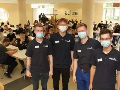 Informierten die Acht- und Neuntkl&auml;ssler (v.l.): Maik B&ouml;hmann, Marvin Dieckmann, Arne D&ouml;rrie und Frederik Gugisch.