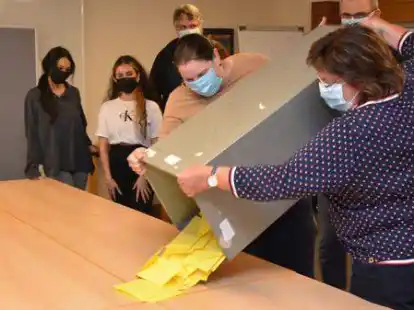 Gerade erst ausgez&auml;hlt und schon gehen die Vorbereitungen wieder los: In Norden findet in zwei Wochen die Stichwahl zwischen dem amtierenden B&uuml;rgermeister Heiko Schmelzle von der CDU und SPD-Kandidat Florian Eiben um das h&ouml;chste Amt der Stadt statt.