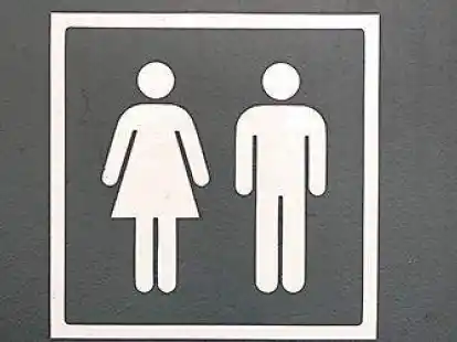 Keine &ouml;ffentliche Toilette am Huder Bahnhof. Dieser Missstand wird seit Jahren kritisiert. Gemeinde und Bahn  sind gefordert, endlich etwas zu unternehmen.