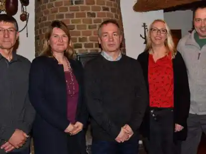 Frank Bollmann (von links), Melanie Gloystein, Detlef Harms und Beate Haferkamp wurden wieder in den Vorstand gew&auml;hlt: Andr&eacute; Freitag gab sein Amt als 3. Vorsitzender ab.