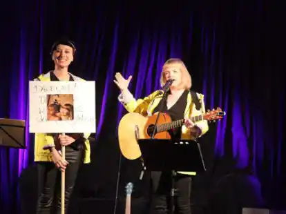 Annie Heger und Insina L&uuml;schen (von links) begeisterten an zwei Tagen im Sch&uuml;tzenhof das Publikum.