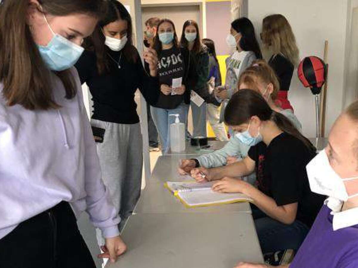 Kreuz um Kreuz für die Demokratie