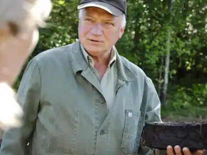 Bringt Besuchern das Kayhauser Moor n&auml;her: Herbert Wehmhoff