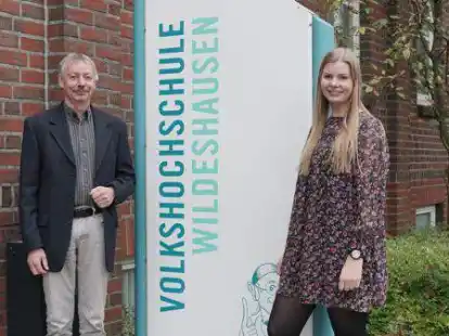 Sie organisieren an der Volkshochschule die Sprachkurse f&uuml;r Gefl&uuml;chtete und Arbeitsmigranten: Hinrich Ricklefs und Antina Peters