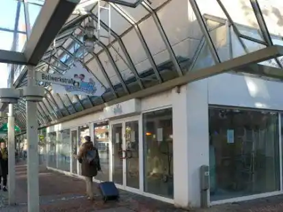 Noch im Umbau: Im November wird in der Neutorstra&szlig;e 42-46 eine Filiale der Fastfood-Kette &bdquo;Burgerme&ldquo; er&ouml;ffnen.