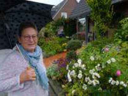 Hat ihren Titel aus dem Vorjahr verteidigt:  Ilse Bartels (74) aus Larrelt ist aus 2021 Emdens Vorgarten-K&ouml;nigin.