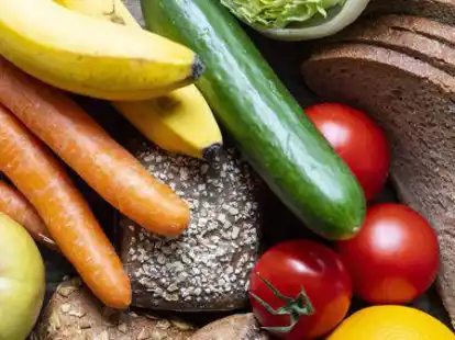 Gem&uuml;se, Obst und Vollkorn: Werner Tegen hat seine Ern&auml;hrung konsequent umgestellt.