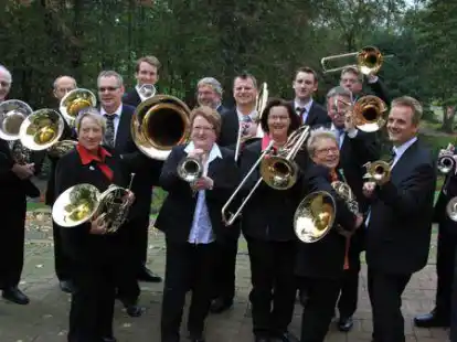 Das Blechbl&auml;serensemble ArtBrass gibt aufgrund der gro&szlig;en Nachfrage jetzt zwei Konzerte in der Holler Kirche.
