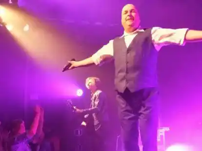 Das True-Collins-Konzert in der Jahnhalle war ausverkauft.