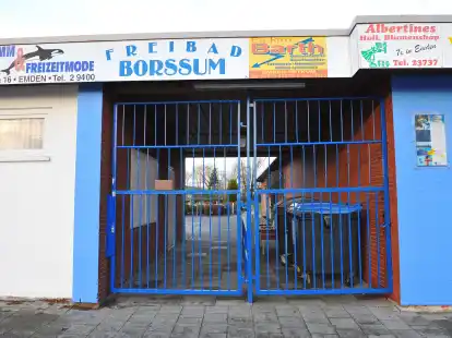 Seit Jahren geschlossen: das Freibad Borssum.