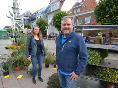 Stellten das Programm f&uuml;r den Heidemarkt vor: Daniela Schuster und Udo Hippen vom Kaufm&auml;nnischen Verein Aurich.