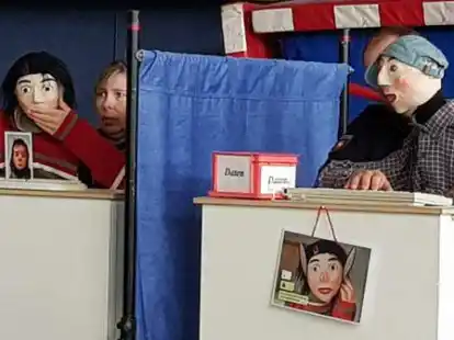 Die Puppenb&uuml;hne der Polizeidirektion Oldenburg ist in der Grundschule Ramsloh zu Gast gewesen.