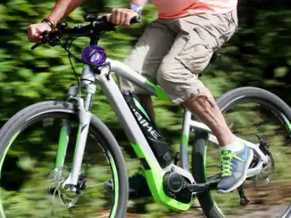 Beim Fahren mit einem E-Bike gibt es einiges zu beachten.