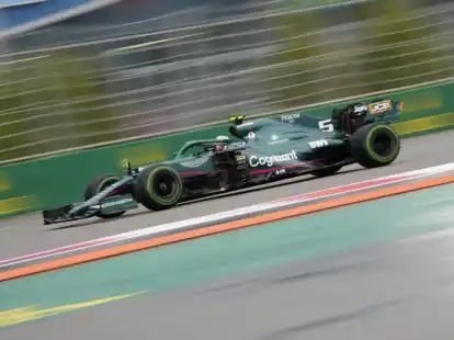 Sebastian Vettel im Aston Martin. Foto: Sergei Grits/AP/dpa