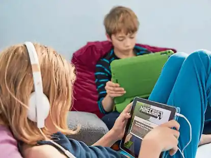 Computerspiele sind bei Kindern und Jugendlichen beliebt (Symbolbild): F&uuml;r junge Leute ab 16 Jahren bietet die Stadt Westerstede wieder eine Spielenacht an.